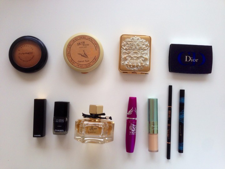 What’s Inside My Make Up&nbsp;Bag?