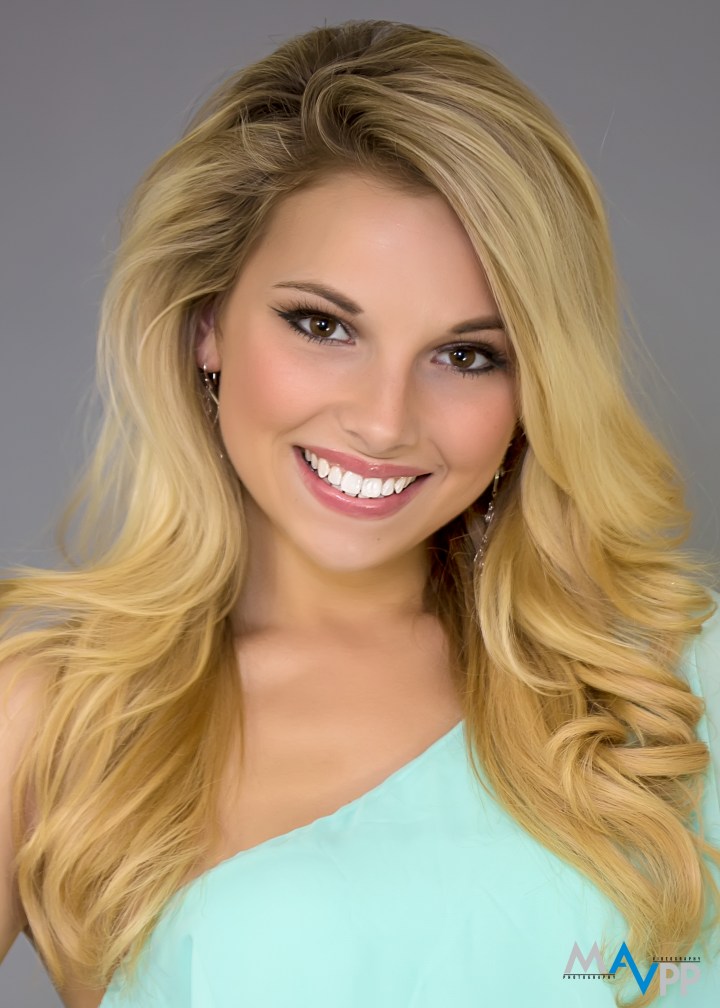 This is what Lady Code calls a perfect head shot. 