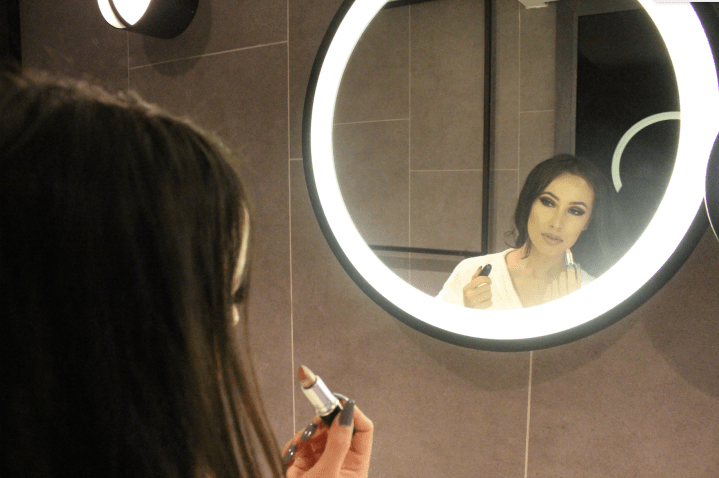 the time hotel travel blogger lisa opie