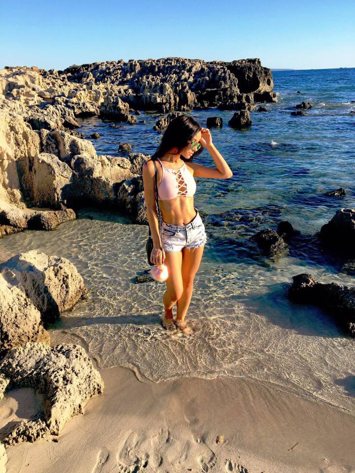 fashion-blogger-ibiza-outfit-what-to-wear-in-ibiza-ibiza-fashion-lisa-opie-lisa-l-opie-image-lisa-l-opie-beach-ibiza